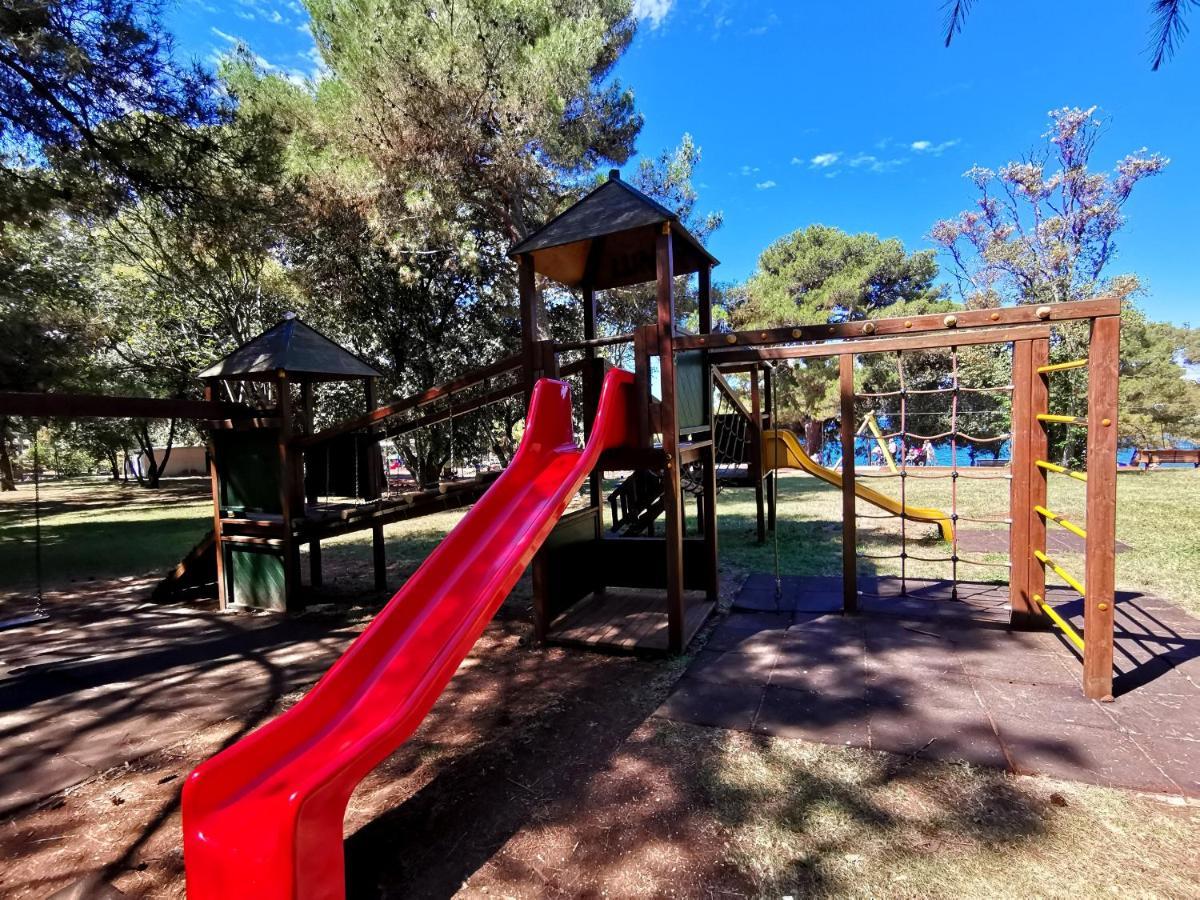 Stay In The Very Heart Of Porec - 50M To The Beach Luaran gambar