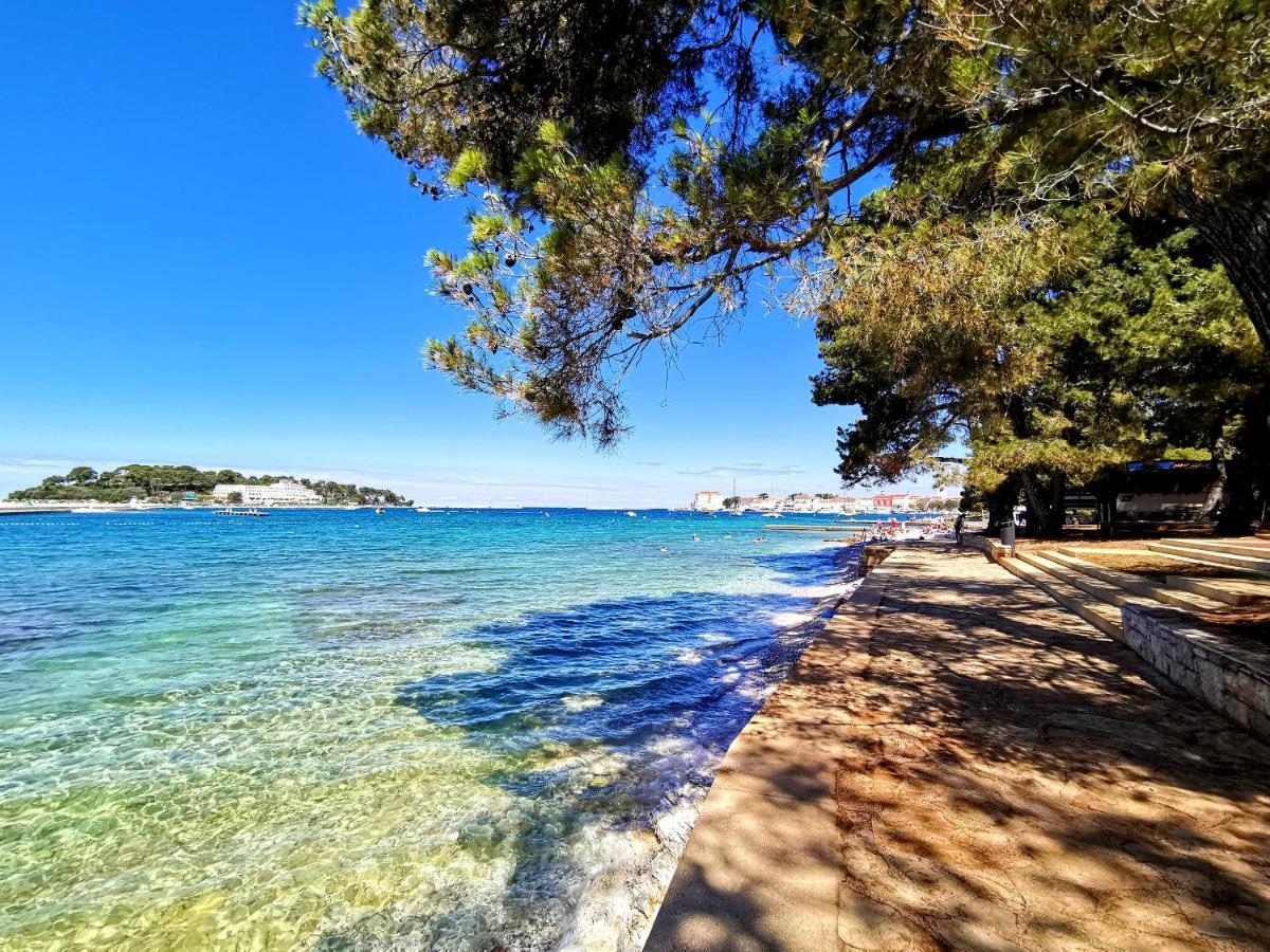 Stay In The Very Heart Of Porec - 50M To The Beach Luaran gambar