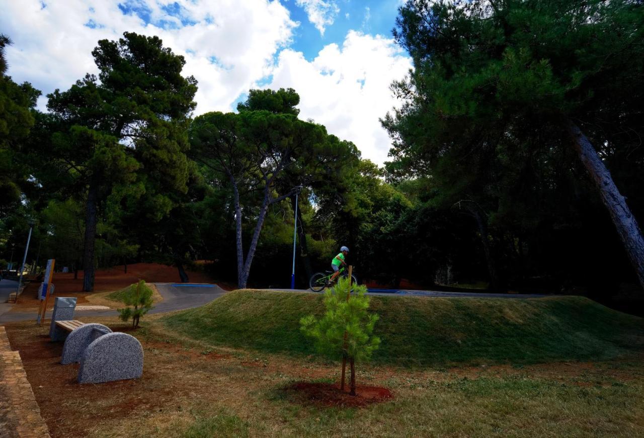 Stay In The Very Heart Of Porec - 50M To The Beach Luaran gambar