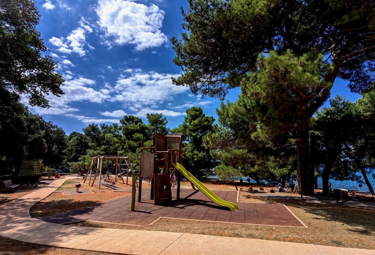 Stay In The Very Heart Of Porec - 50M To The Beach Luaran gambar