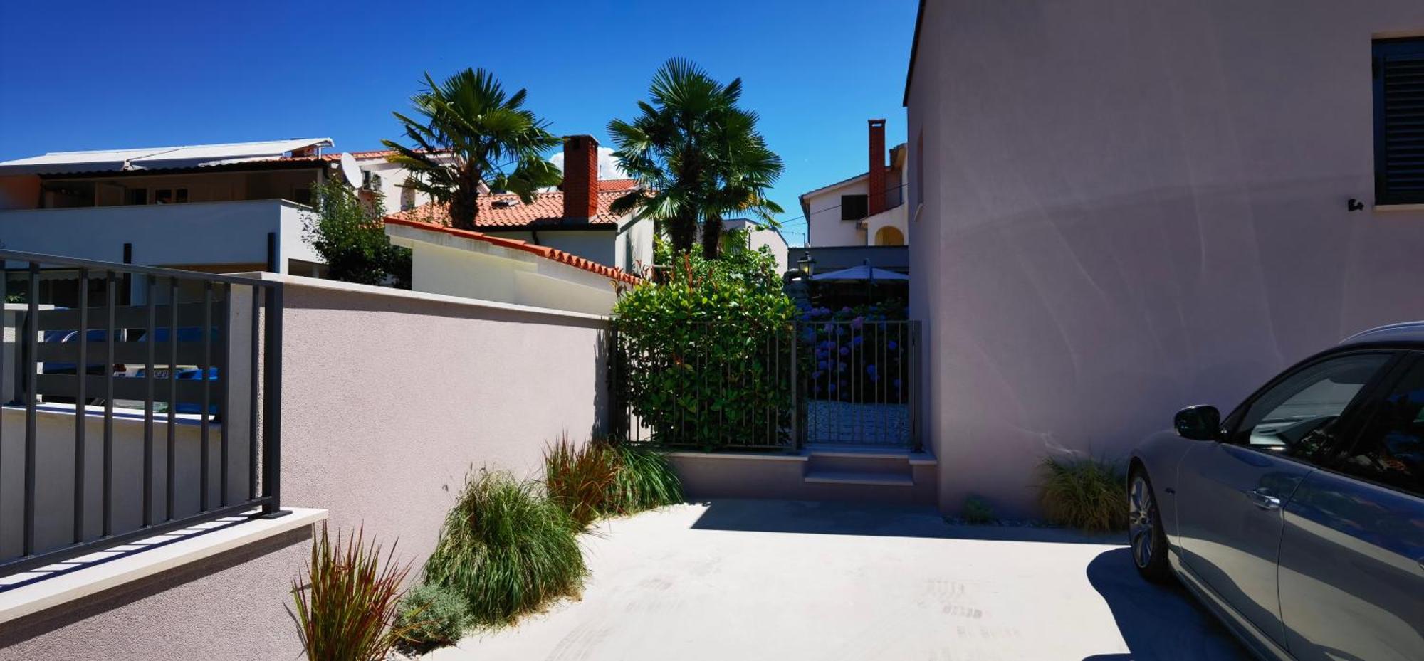 Stay In The Very Heart Of Porec - 50M To The Beach Luaran gambar